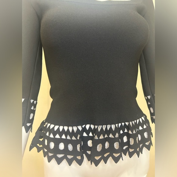 Black Alaïa Quarter Sleeve Top - Picture 6 of 11